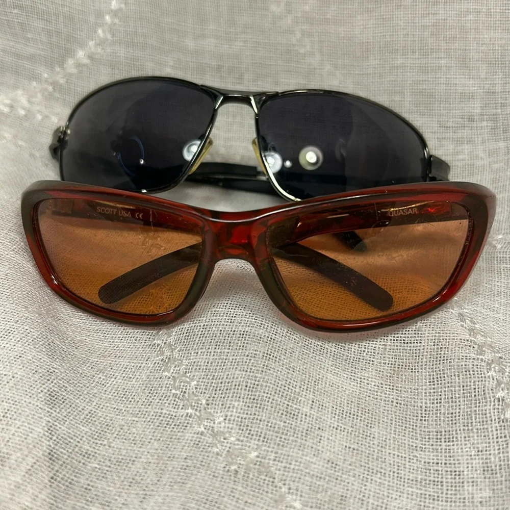 Bundle of 5 pairs of sunglasses